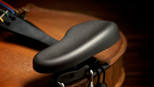 Rounded interchangeable chin plate. 