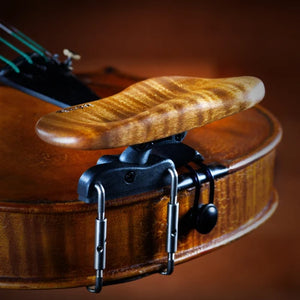 Kréddle custom violin chinrest in Gold Flamed Maple. 